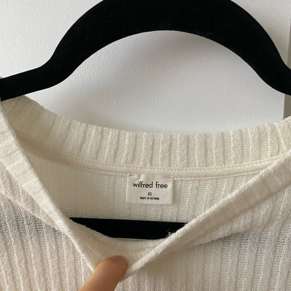 ArItzia White knit long sleeve - Picture 2 of 3